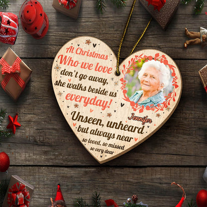 Family - In Loving Memory Robin Christmas Decoration - Personalized Wood Photo Ornament